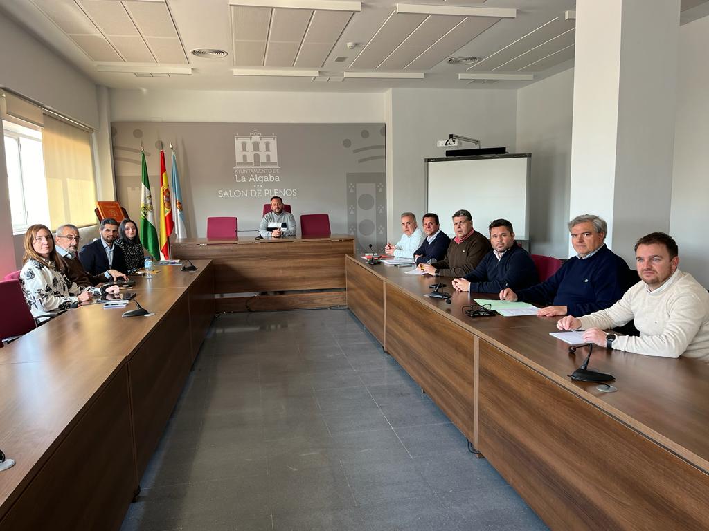 Ayuntamiento, técinocs municipale s y empresa Sitelec